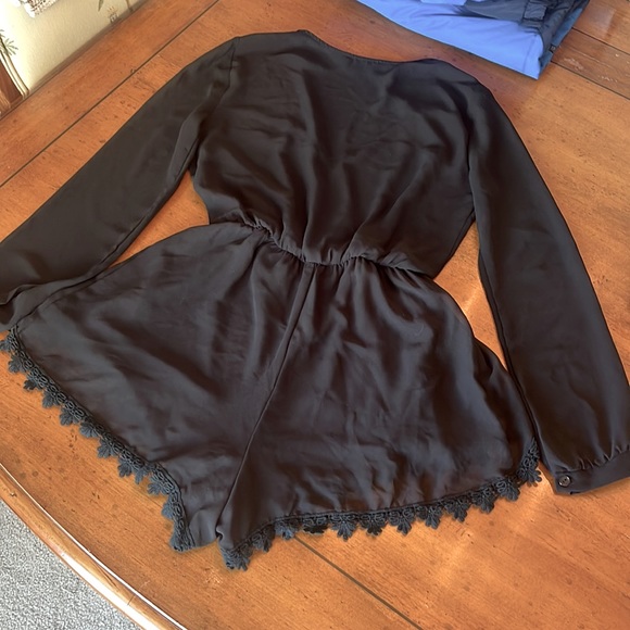 ASTR Romper - Picture 2 of 8